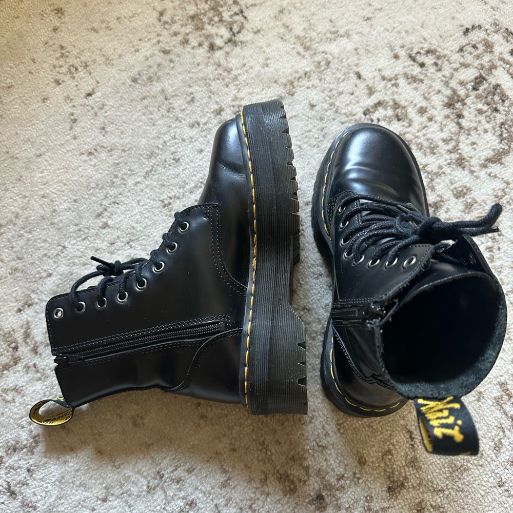 Platform Doc Martens
